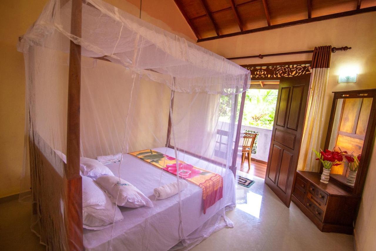 Mountain Gem Villa Hikkaduwa Exterior photo